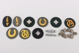 Heer Kavallerie insignia Grouping