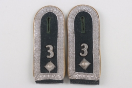 Heer Kavallerie-Regiment 3 shoulder straps for a Wachtmeister