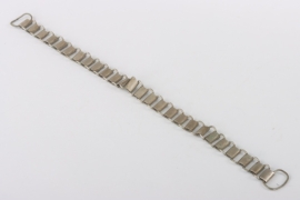 Chain for breast gorget