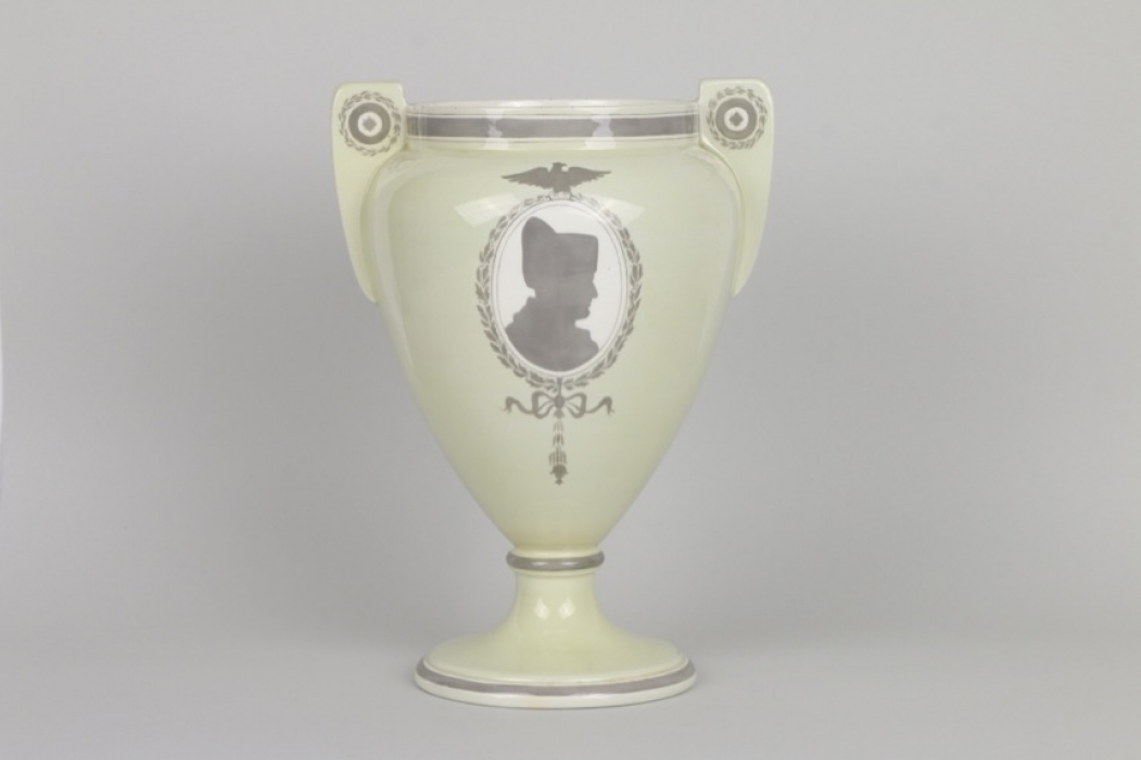 Napoleon-Vase, Goldscheider in Wien um 1910/20