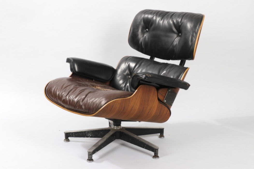 Lounge Chair Herman Miller USA // Charles and Ray Eames
