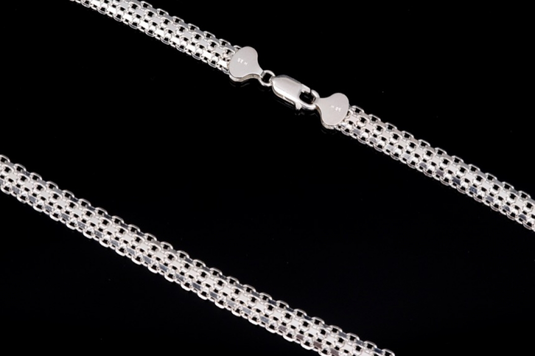 Elegant Italian silver necklace