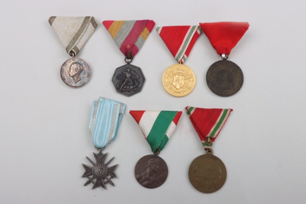 Bulgaria - lot of medals & decorations