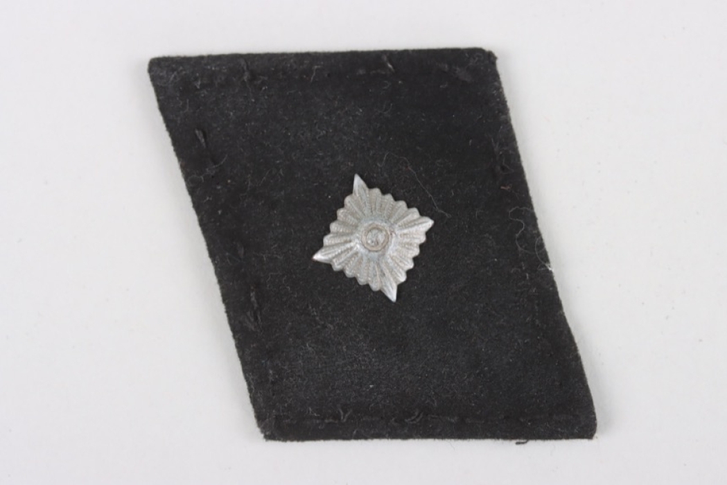 SS rank collar tab for an Unterscharführer