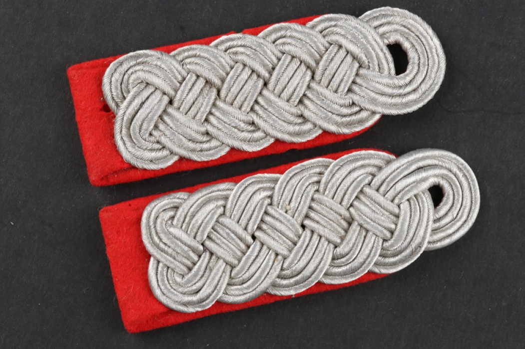 Pair of Shoulder Boards Artillery Major