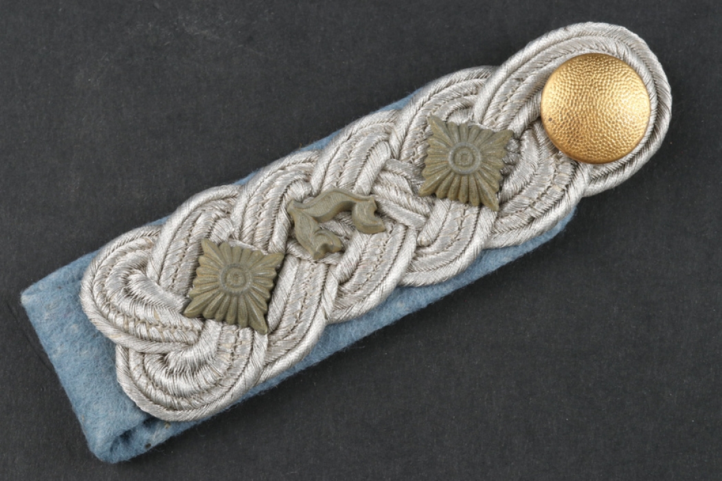 Shoulder Board Transport Oberst