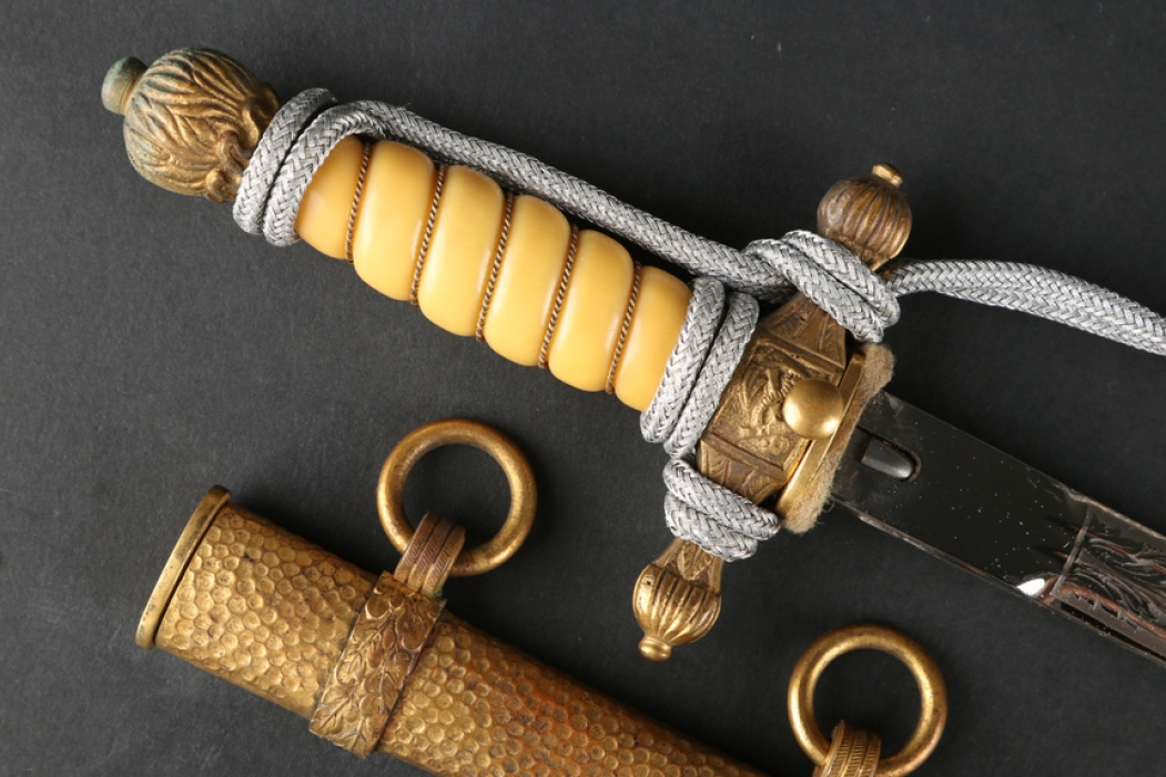 Reichsmarine officer's dagger with Portepee - Hörster