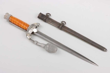 M35 Heer officer's dagger - Herder, Solingen with Amber grip