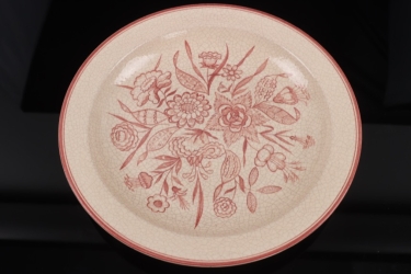Allach - ceramic plate (flower decoration, red)