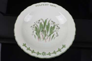 Allach - Julfest plate 1941 (flower decoration)
