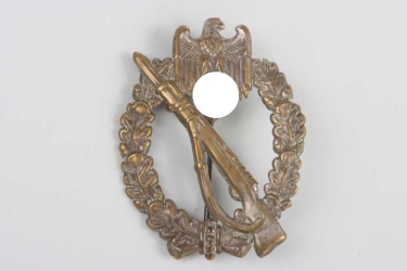 Infantry Assault Badge in Silver " O. Schickle"