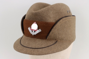 RAD service cap (so-called "Robin hood" cap)