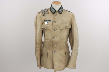 Heer South front field tunic for an medical Leutnant