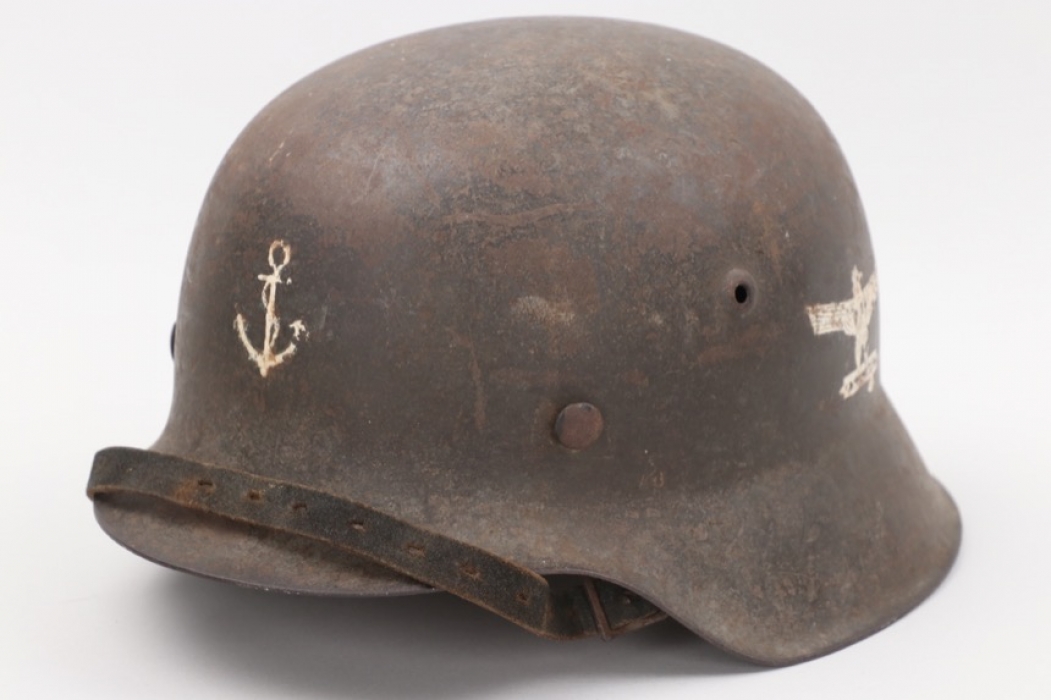 Heer M42 helmet with modern emblems