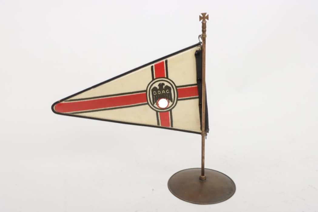 DDAC car pennant with stand