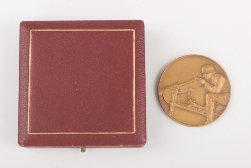 11. Infanterie-Regiment "Preisrichten 1934" winner's medal in case