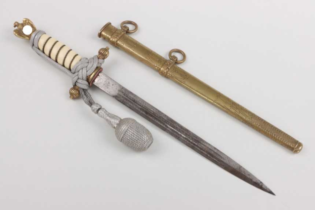 M38 Kriegsmarine officer's dagger with portepee - Höller