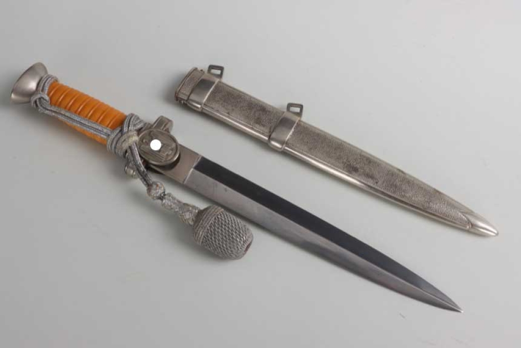 M38 DRK leader's dagger with portepee