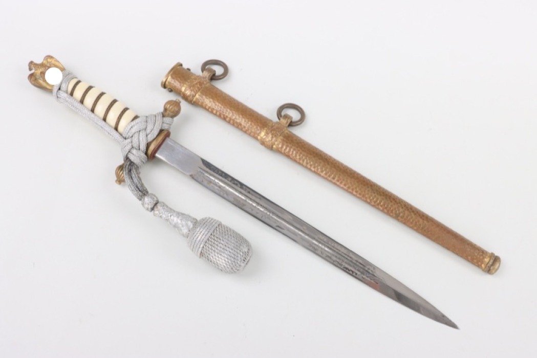 M38 Kriegsmarine officer's dagger with portepee - PUMA