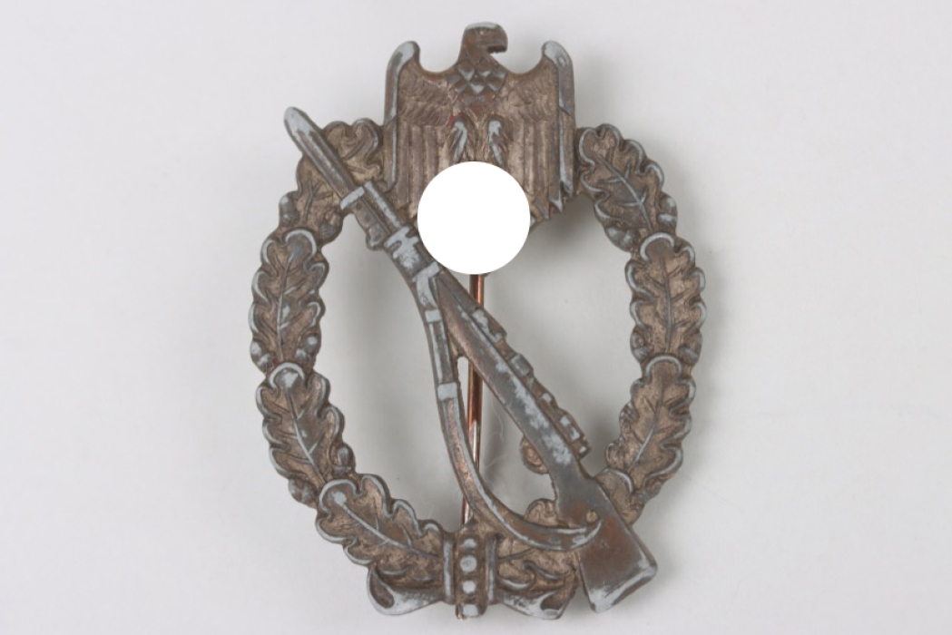 Infantry Assault Badge in Silver "Juncker"