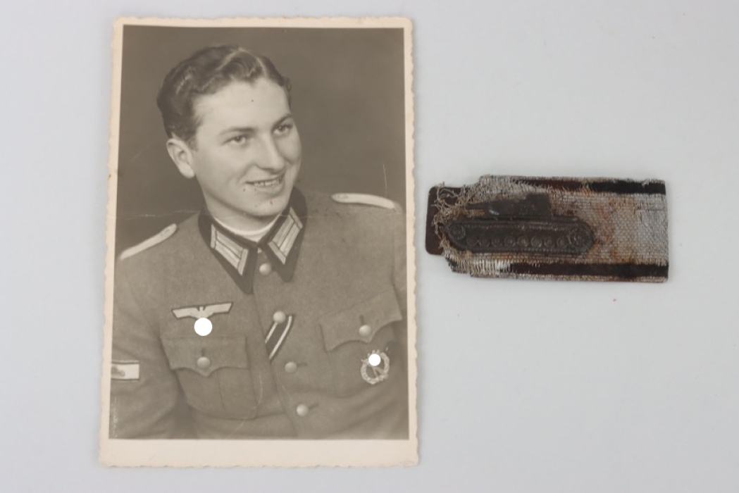 Tank Destruction Badge in Silver with photo of the recipient