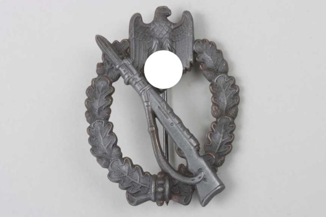 Infantry Assault Badge in Silver