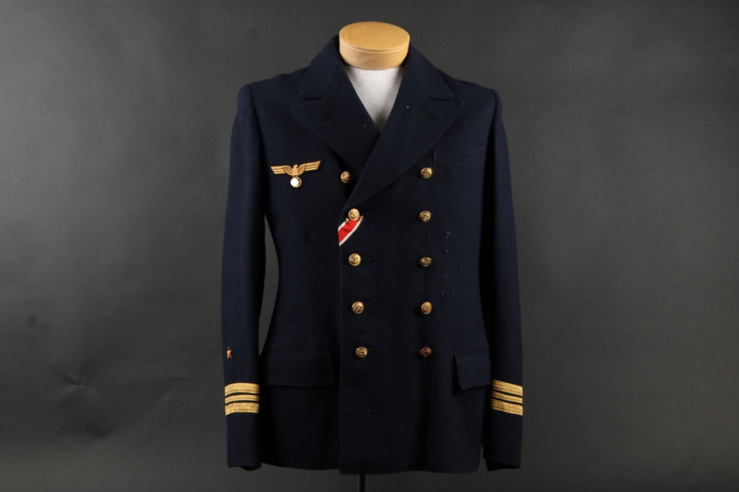 Kriegsmarine jacket for Kapitänleutnant