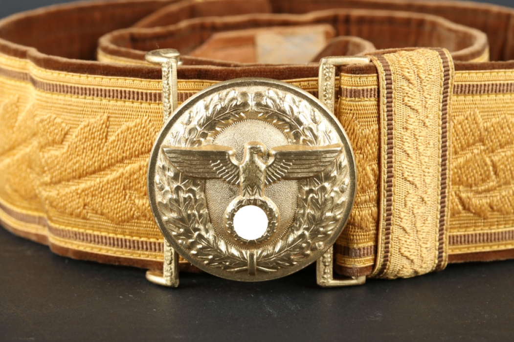 NSDAP parade belt and buckle (political leaders)